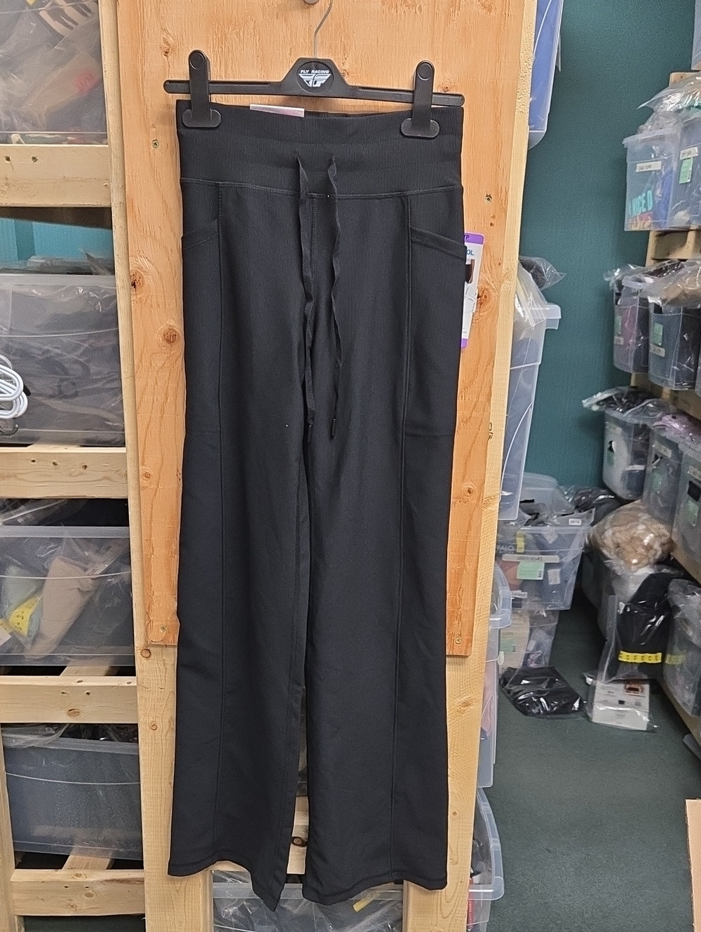32 Degrees Size XS Black High Rise Active Flare Pant